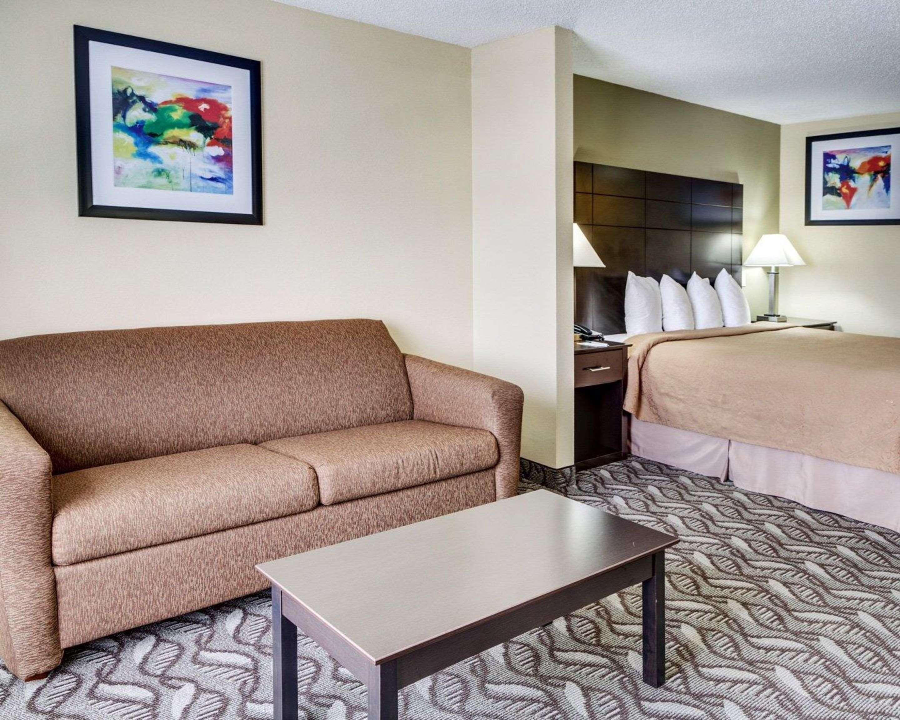 Quality Suites Baton Rouge East - Denham Springs Екстер'єр фото