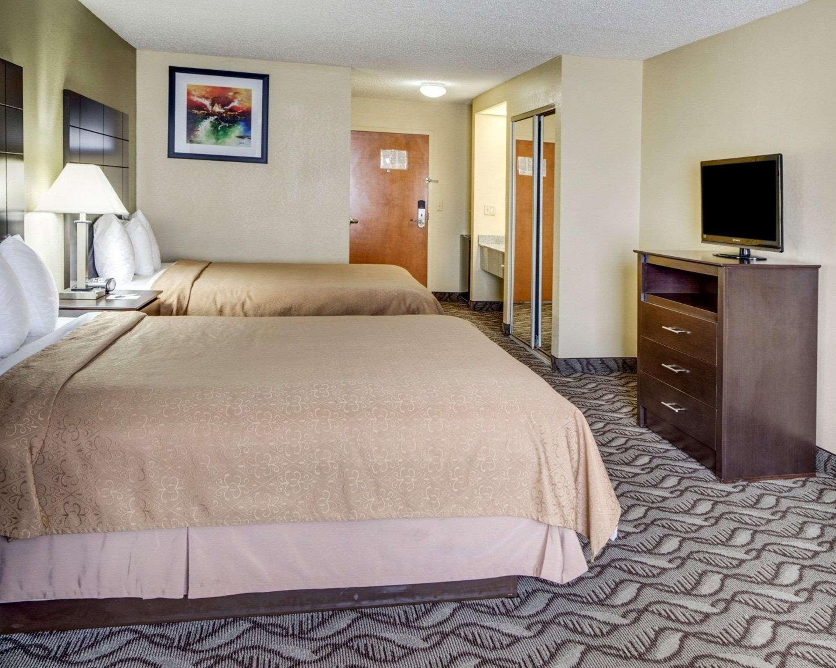 Quality Suites Baton Rouge East - Denham Springs Екстер'єр фото